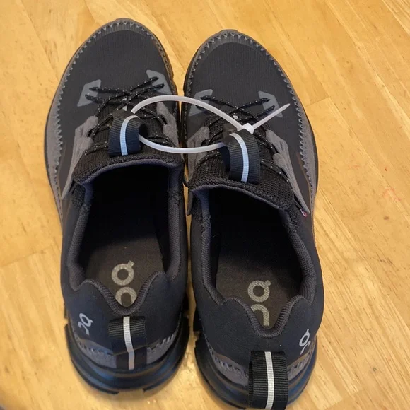 On running sneaker cloud away ☁️ - Picture 3 of 5